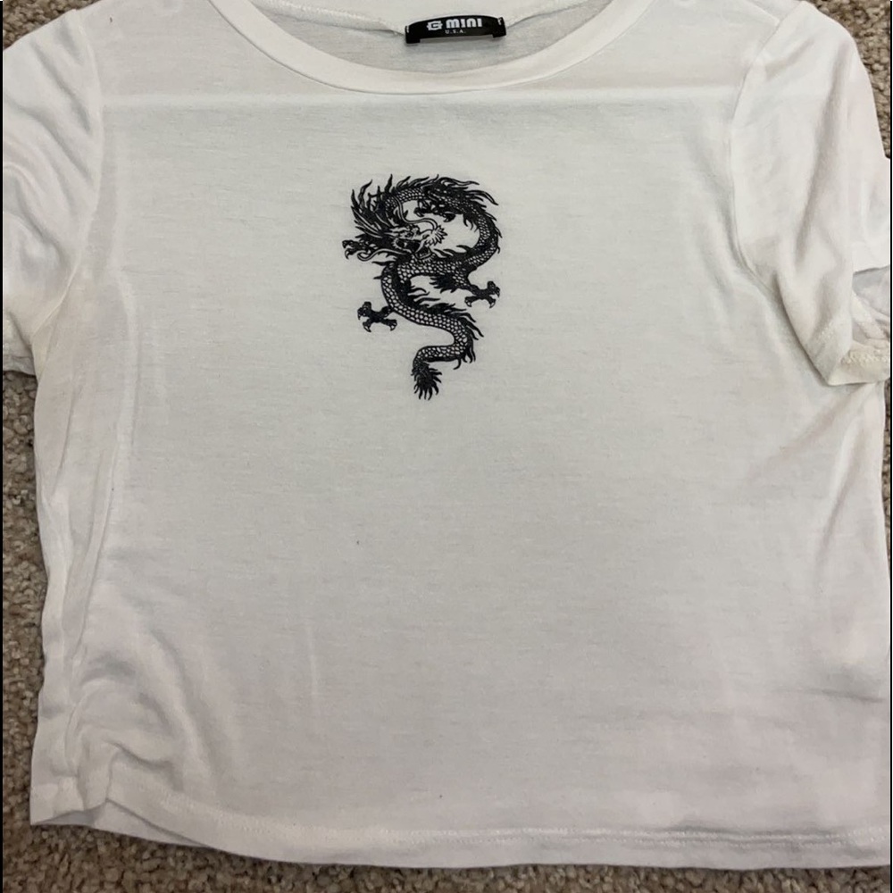 White cropped tee
